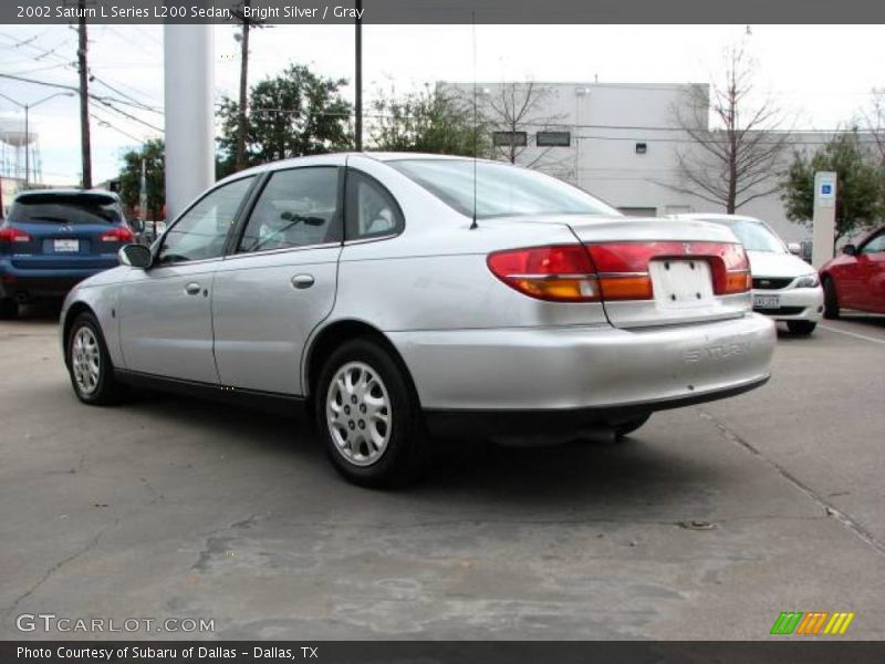 Bright Silver / Gray 2002 Saturn L Series L200 Sedan
