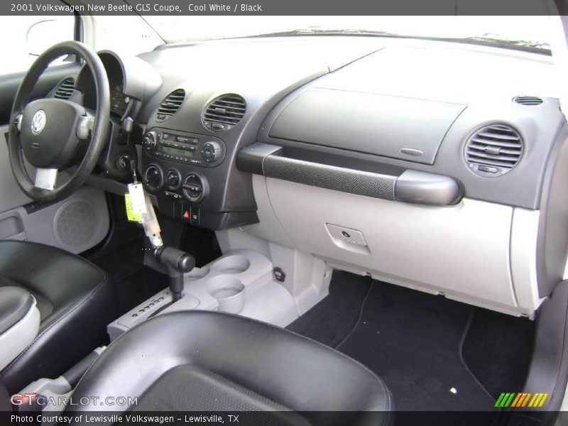 Cool White / Black 2001 Volkswagen New Beetle GLS Coupe