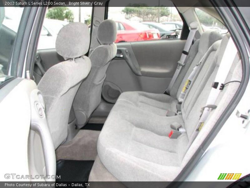 Bright Silver / Gray 2002 Saturn L Series L200 Sedan