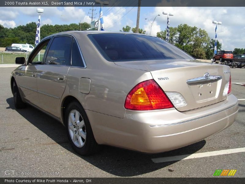 Desert Sand Mica / Ivory 2000 Toyota Avalon XLS
