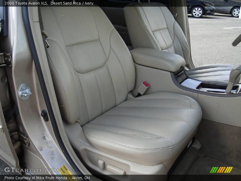 Desert Sand Mica / Ivory 2000 Toyota Avalon XLS