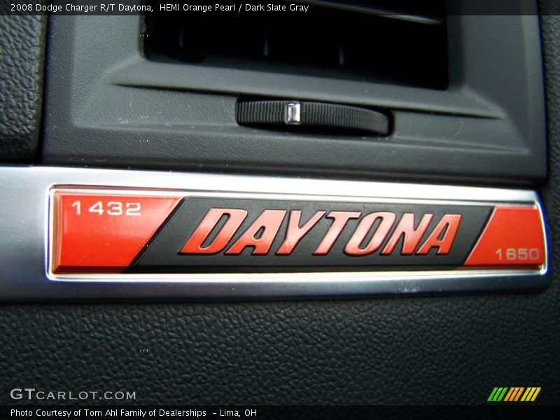 HEMI Orange Pearl / Dark Slate Gray 2008 Dodge Charger R/T Daytona