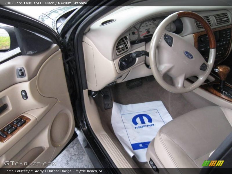 Black / Medium Graphite 2003 Ford Taurus SEL