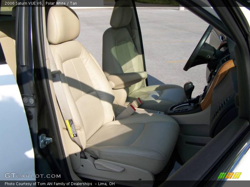 Polar White / Tan 2006 Saturn VUE V6