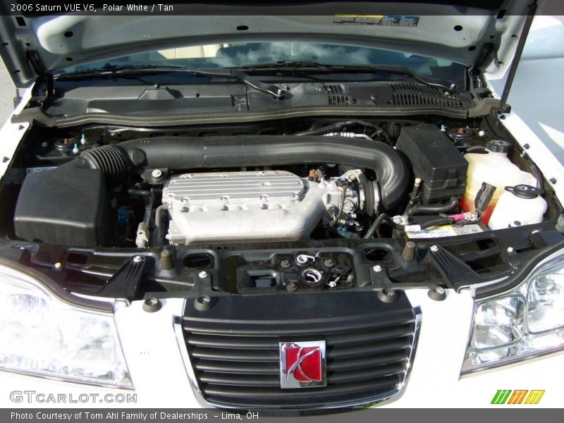 Polar White / Tan 2006 Saturn VUE V6