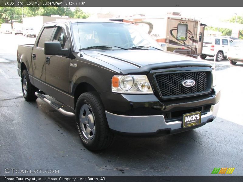 Black / Tan 2005 Ford F150 XLT SuperCrew