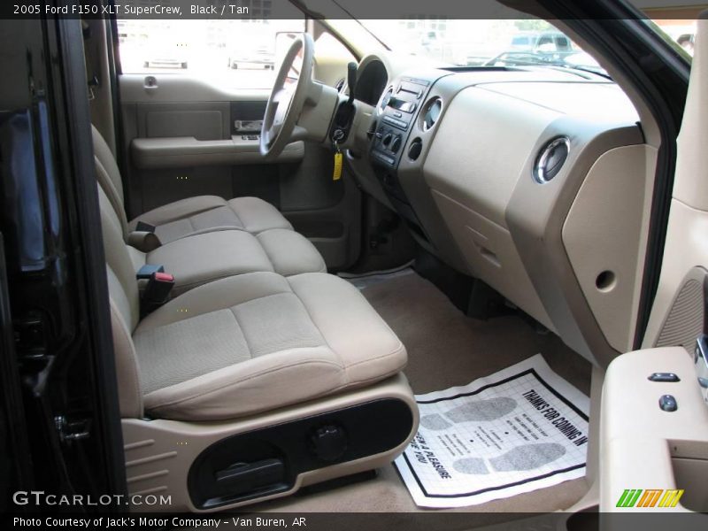 Black / Tan 2005 Ford F150 XLT SuperCrew