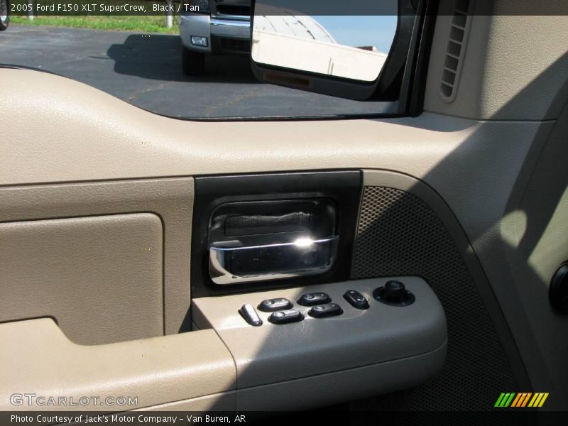 Black / Tan 2005 Ford F150 XLT SuperCrew