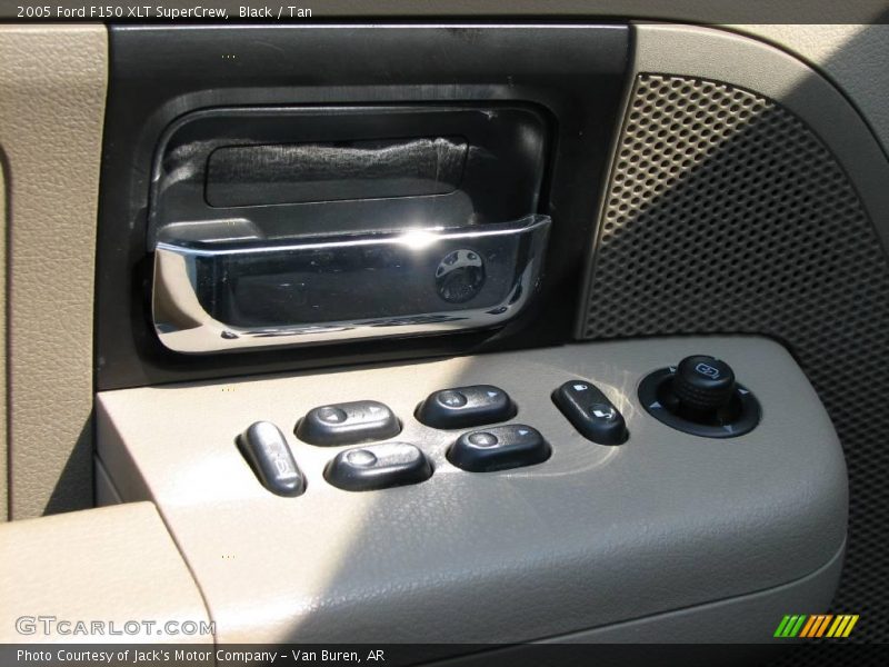 Black / Tan 2005 Ford F150 XLT SuperCrew