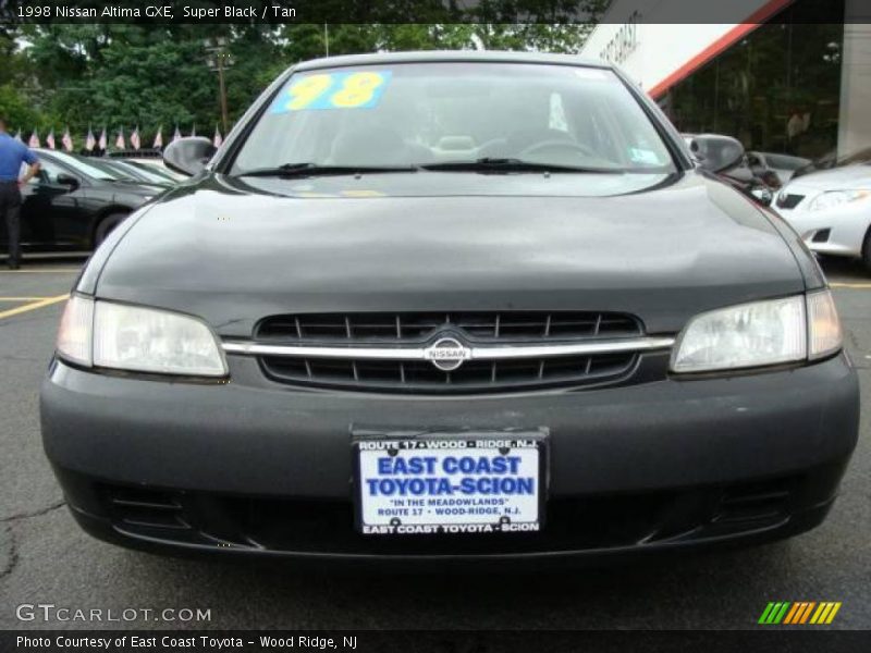 Super Black / Tan 1998 Nissan Altima GXE