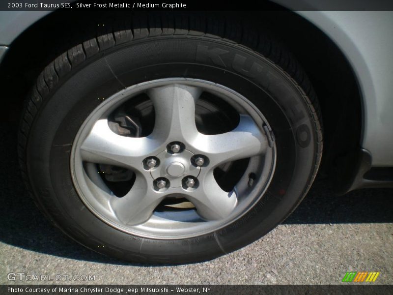 Silver Frost Metallic / Medium Graphite 2003 Ford Taurus SES