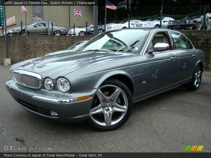 Quartz Metallic / Champagne 2006 Jaguar XJ Vanden Plas