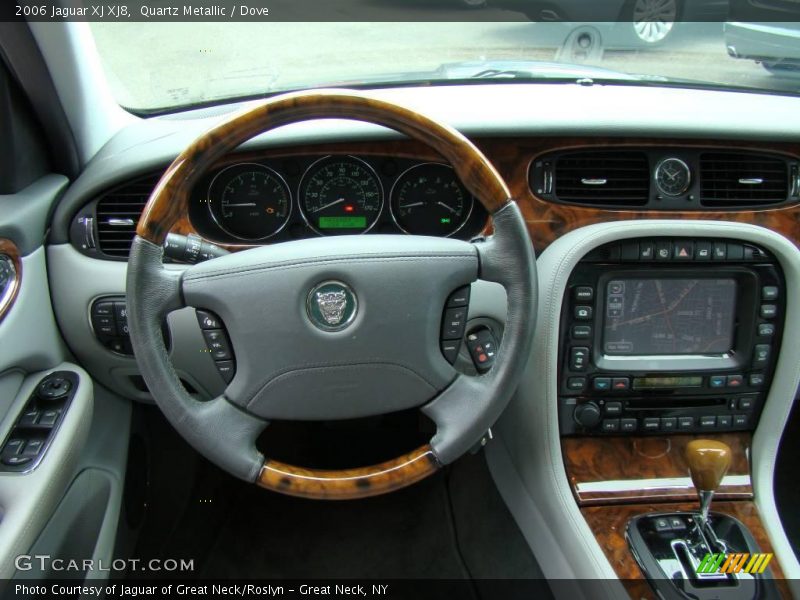 Quartz Metallic / Dove 2006 Jaguar XJ XJ8