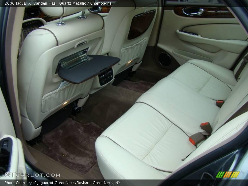 Quartz Metallic / Champagne 2006 Jaguar XJ Vanden Plas