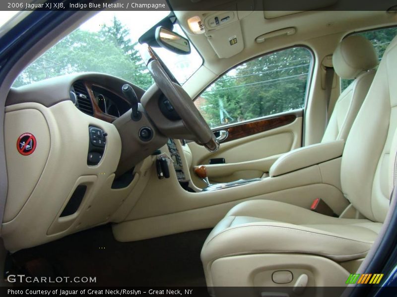 Indigo Blue Metallic / Champagne 2006 Jaguar XJ XJ8