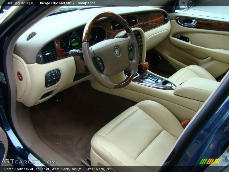 Indigo Blue Metallic / Champagne 2006 Jaguar XJ XJ8