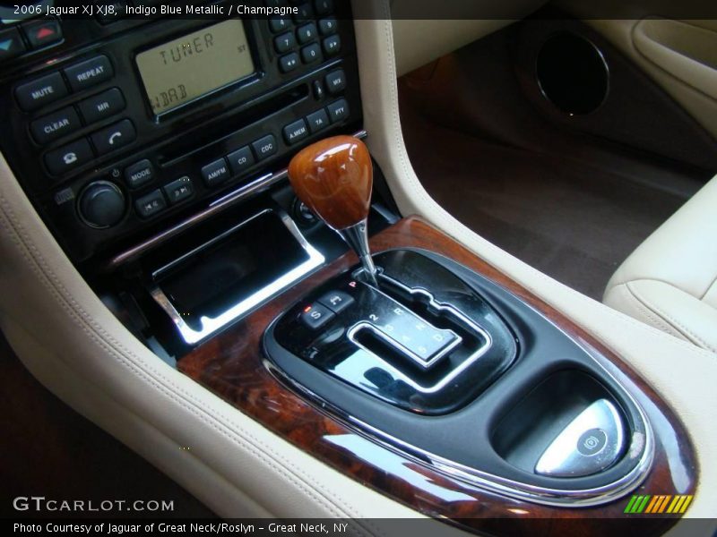Indigo Blue Metallic / Champagne 2006 Jaguar XJ XJ8