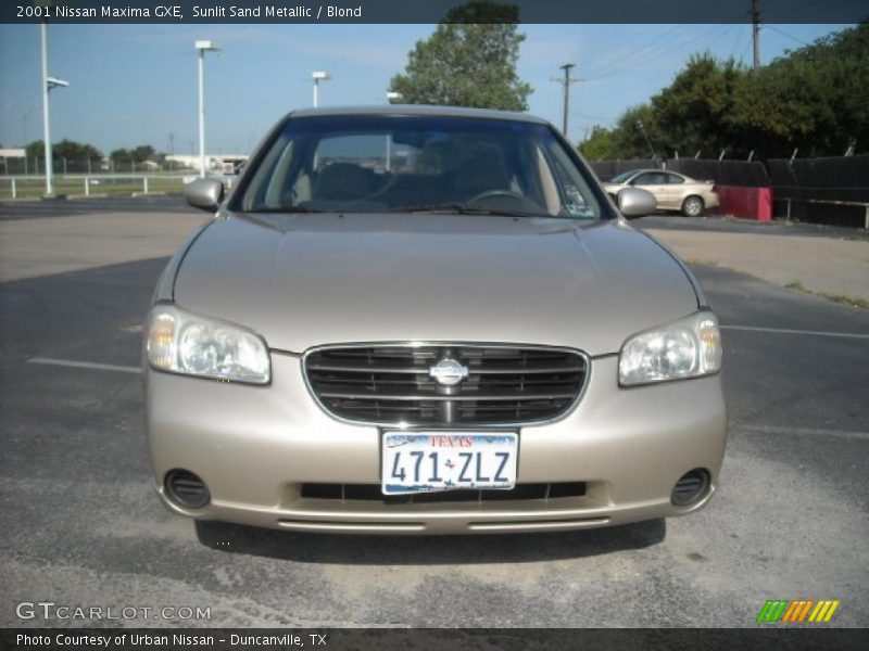 Sunlit Sand Metallic / Blond 2001 Nissan Maxima GXE