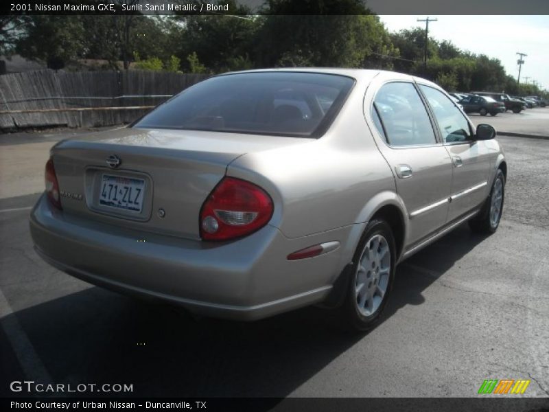 Sunlit Sand Metallic / Blond 2001 Nissan Maxima GXE