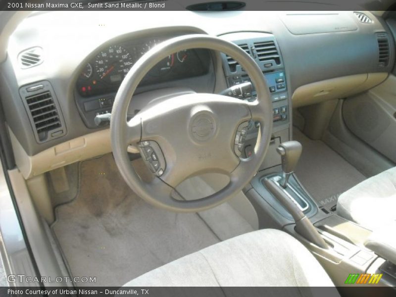 Sunlit Sand Metallic / Blond 2001 Nissan Maxima GXE