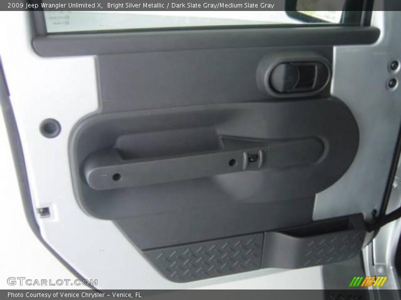 Bright Silver Metallic / Dark Slate Gray/Medium Slate Gray 2009 Jeep Wrangler Unlimited X