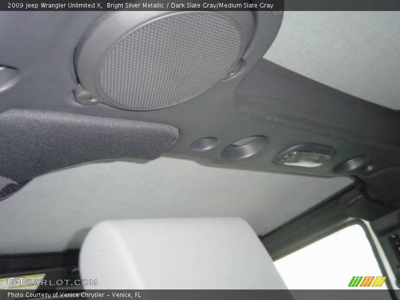 Bright Silver Metallic / Dark Slate Gray/Medium Slate Gray 2009 Jeep Wrangler Unlimited X