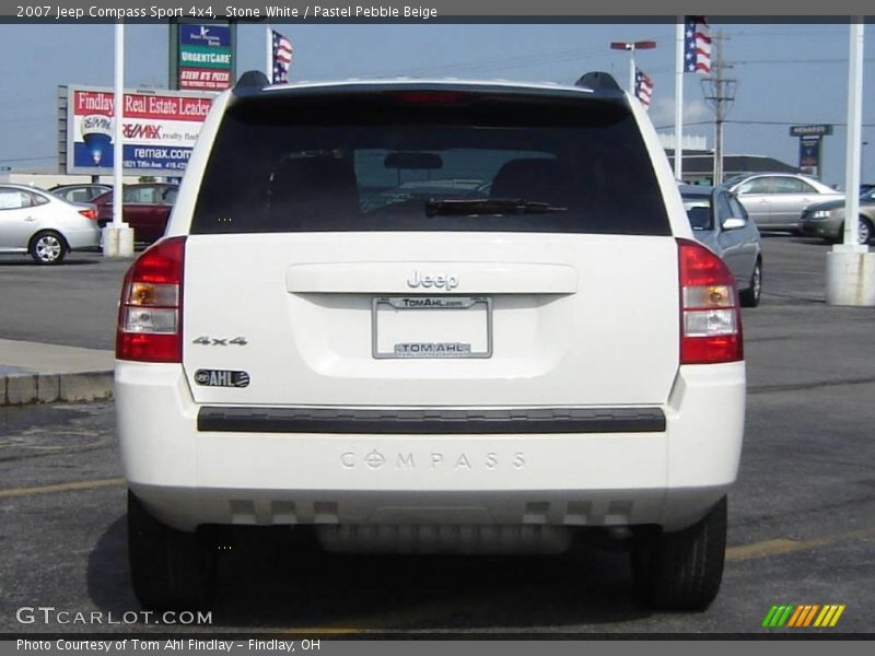 Stone White / Pastel Pebble Beige 2007 Jeep Compass Sport 4x4