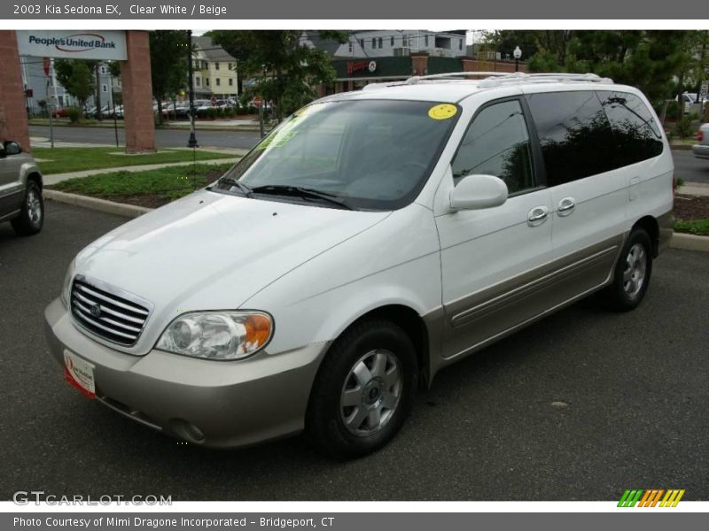 Clear White / Beige 2003 Kia Sedona EX