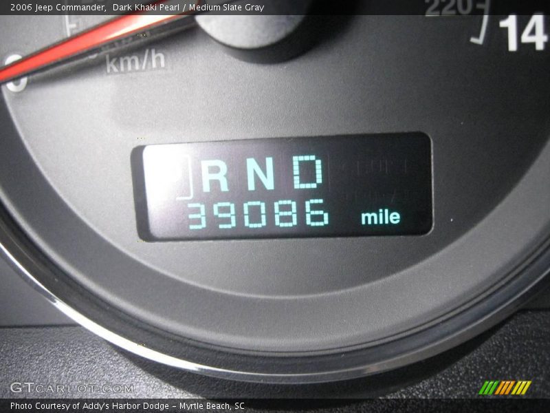 Dark Khaki Pearl / Medium Slate Gray 2006 Jeep Commander