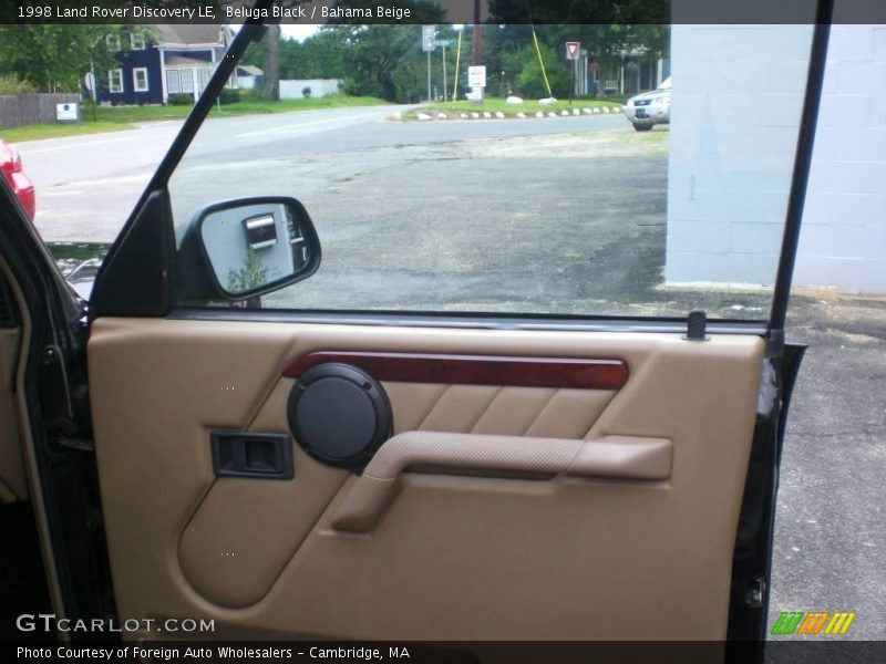 Beluga Black / Bahama Beige 1998 Land Rover Discovery LE