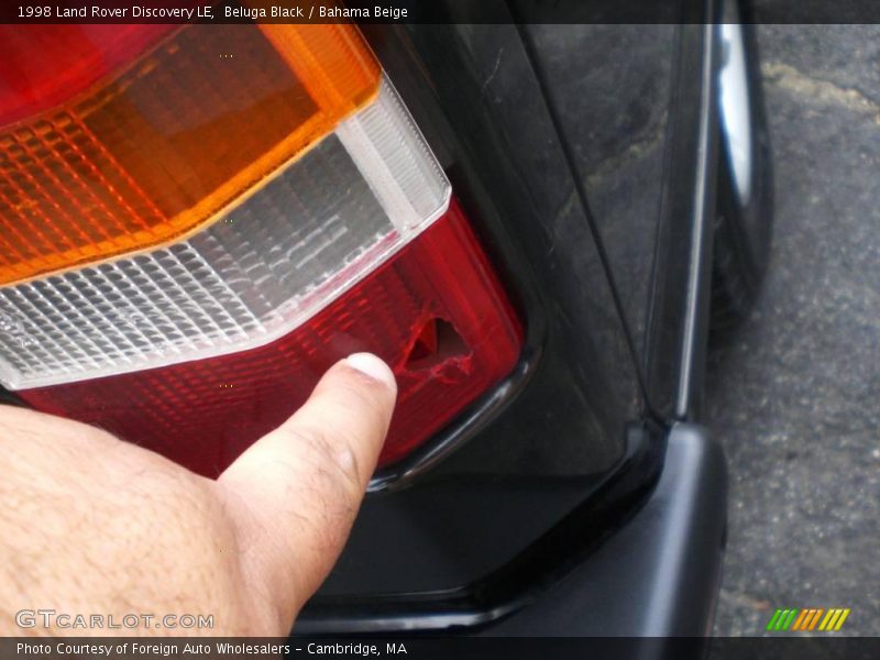 Beluga Black / Bahama Beige 1998 Land Rover Discovery LE