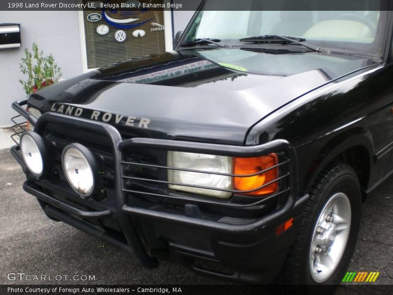 Beluga Black / Bahama Beige 1998 Land Rover Discovery LE