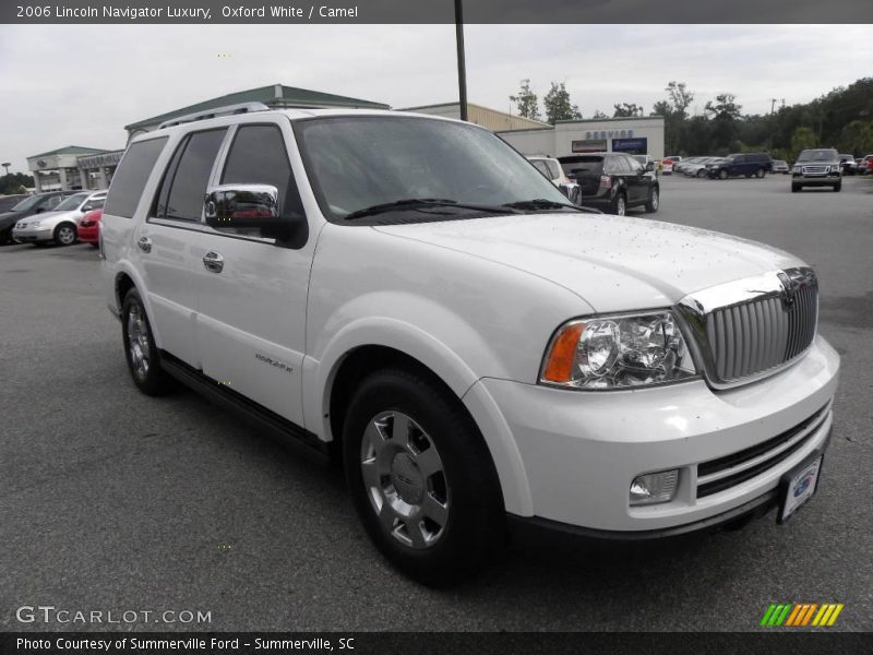 Oxford White / Camel 2006 Lincoln Navigator Luxury