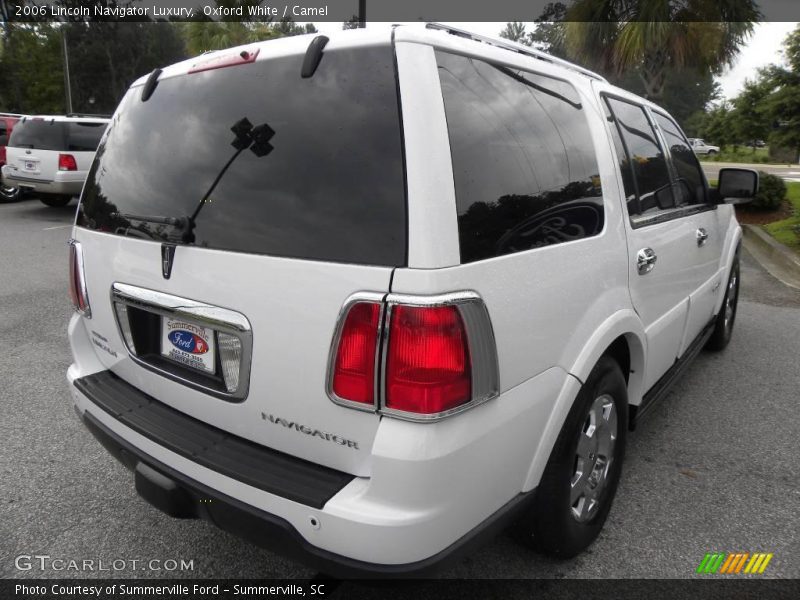 Oxford White / Camel 2006 Lincoln Navigator Luxury