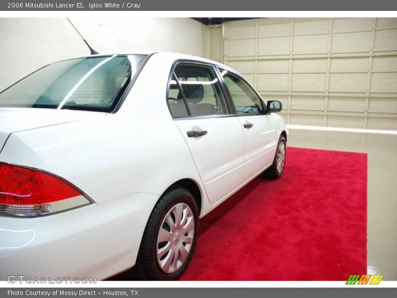 Igloo White / Gray 2006 Mitsubishi Lancer ES