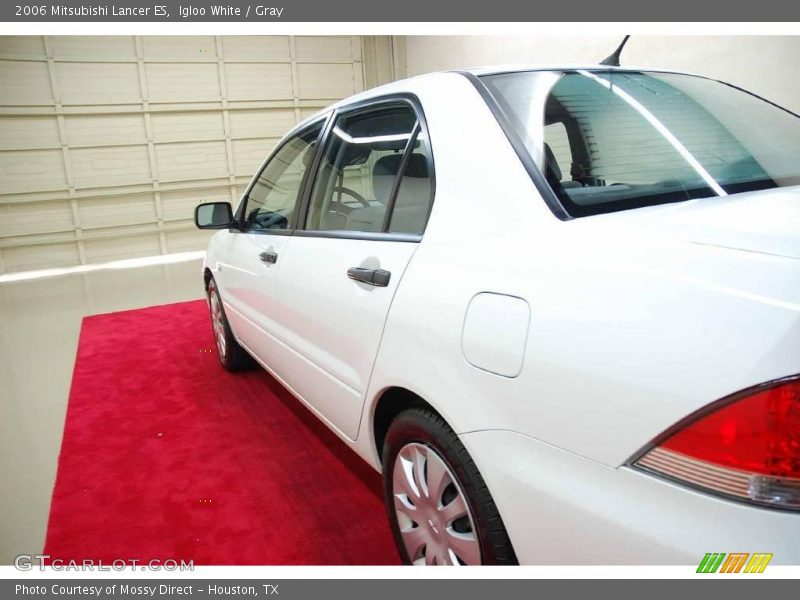 Igloo White / Gray 2006 Mitsubishi Lancer ES