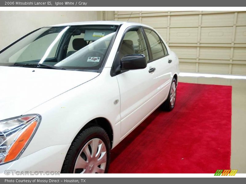 Igloo White / Gray 2006 Mitsubishi Lancer ES