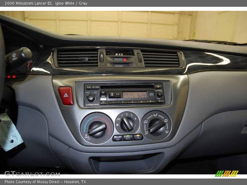 Igloo White / Gray 2006 Mitsubishi Lancer ES