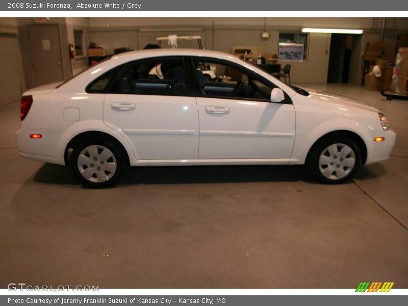 Absolute White / Grey 2008 Suzuki Forenza