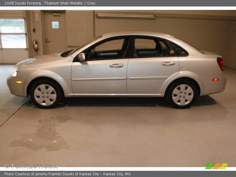 Titanium Silver Metallic / Grey 2008 Suzuki Forenza