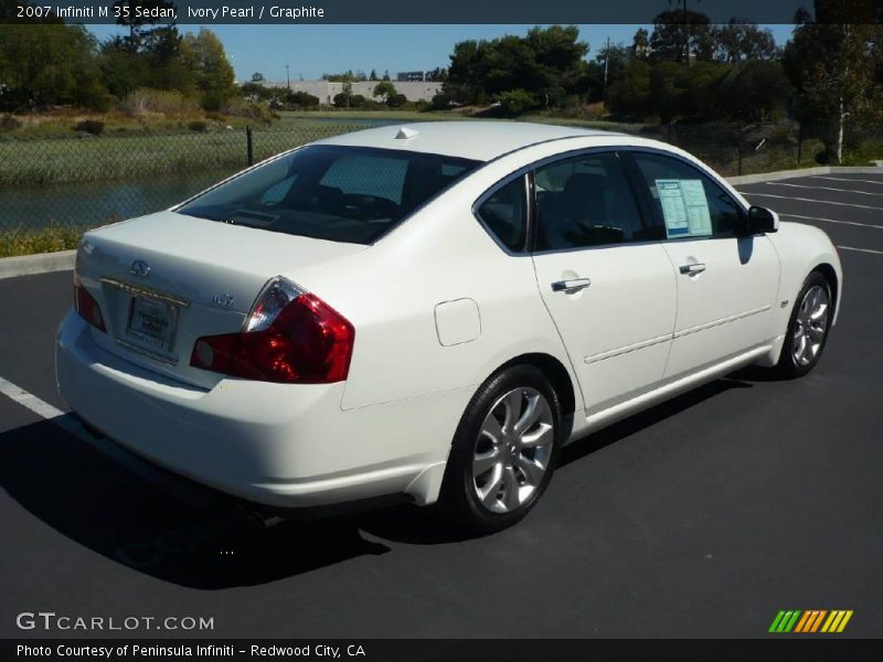 Ivory Pearl / Graphite 2007 Infiniti M 35 Sedan