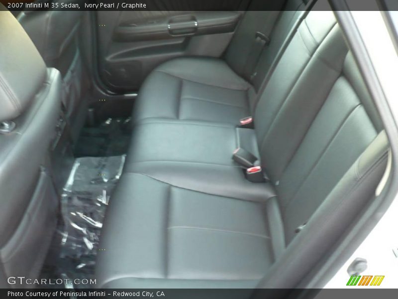 Ivory Pearl / Graphite 2007 Infiniti M 35 Sedan