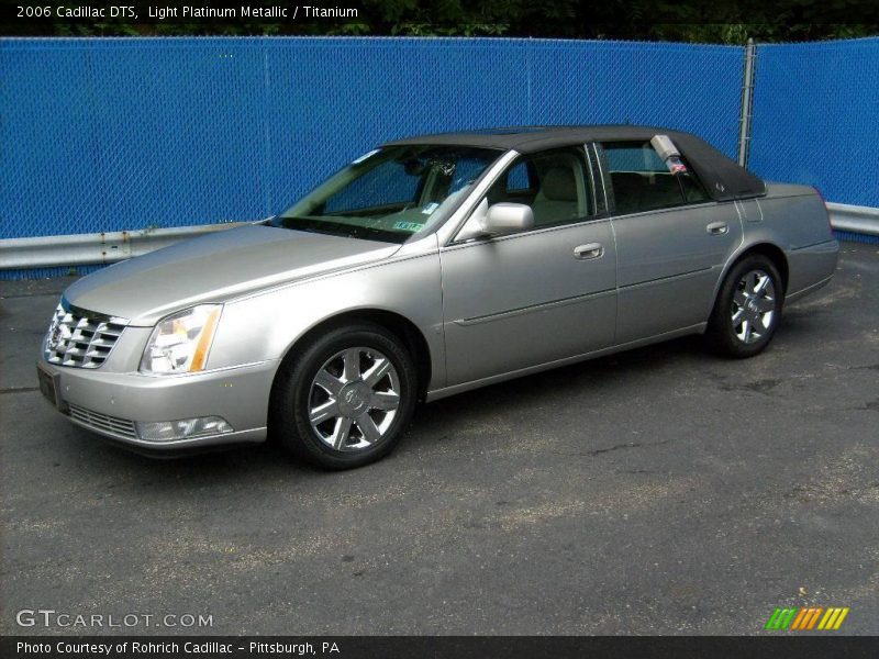 Light Platinum Metallic / Titanium 2006 Cadillac DTS