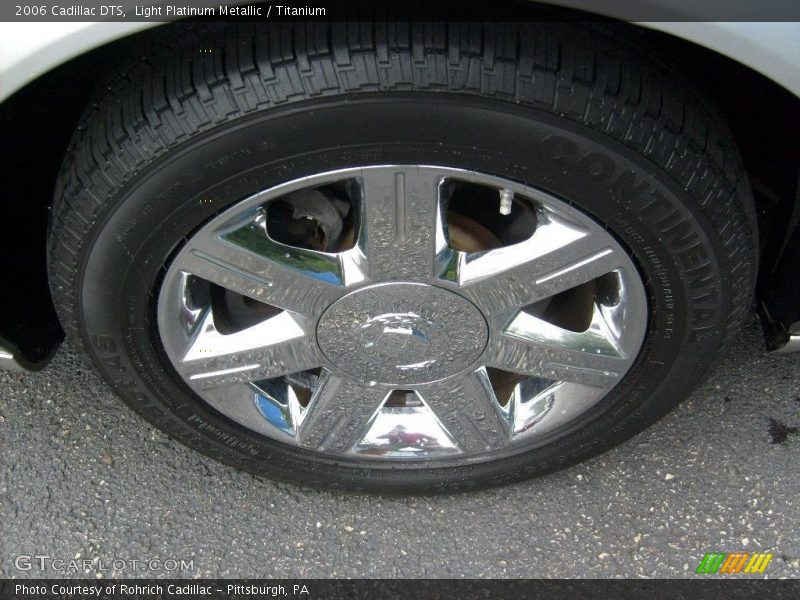 Light Platinum Metallic / Titanium 2006 Cadillac DTS