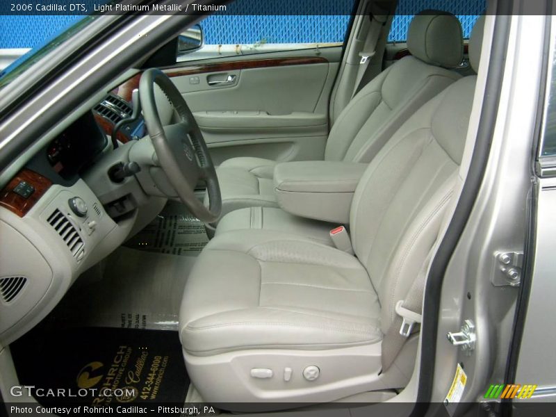 Light Platinum Metallic / Titanium 2006 Cadillac DTS