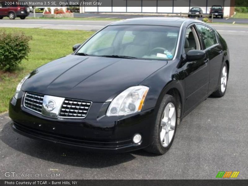Onyx Black / Frost Gray 2004 Nissan Maxima 3.5 SE