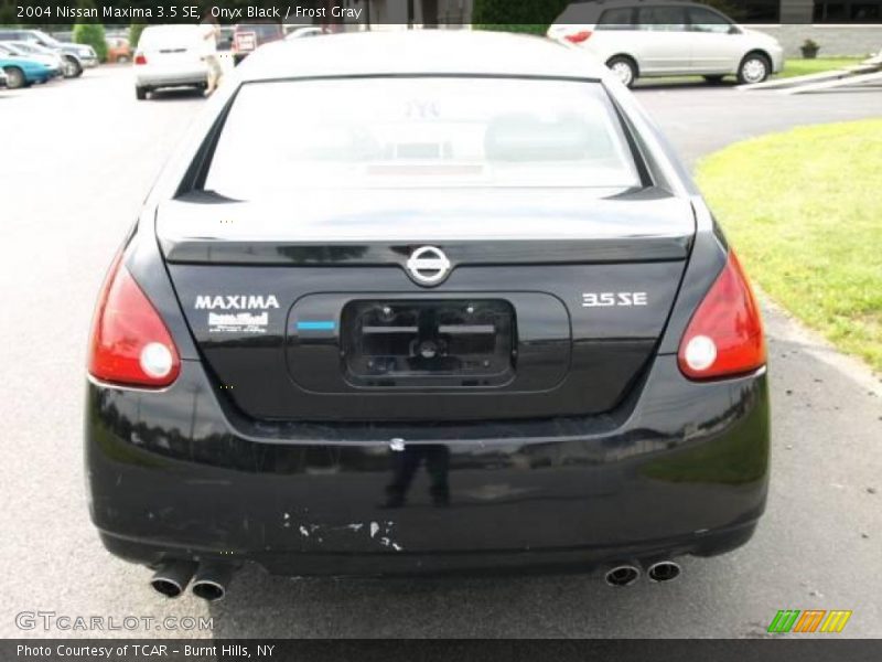 Onyx Black / Frost Gray 2004 Nissan Maxima 3.5 SE