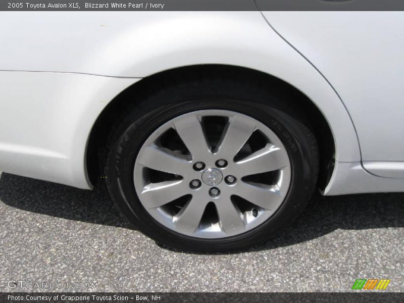 Blizzard White Pearl / Ivory 2005 Toyota Avalon XLS