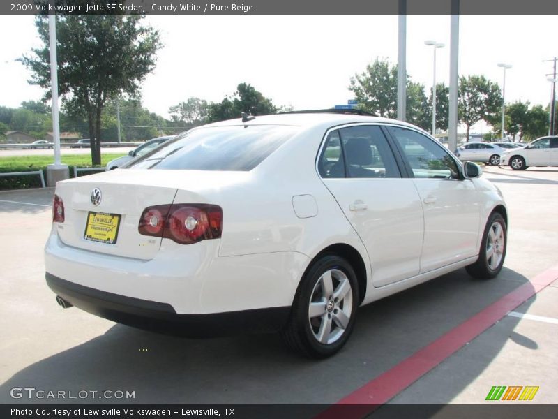 Candy White / Pure Beige 2009 Volkswagen Jetta SE Sedan