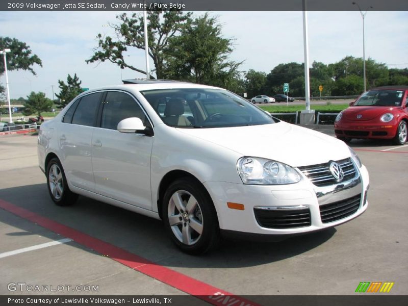 Candy White / Pure Beige 2009 Volkswagen Jetta SE Sedan
